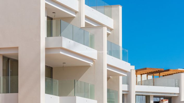 Image No.5-2 Bed Apartment for sale