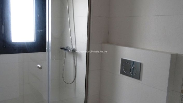 Image No.22-3 Bed Townhouse for sale