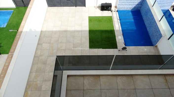 Image No.6-3 Bed Townhouse for sale