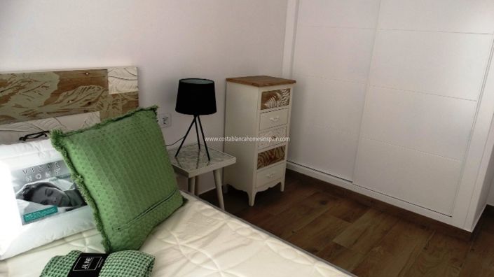 Image No.23-3 Bed Townhouse for sale