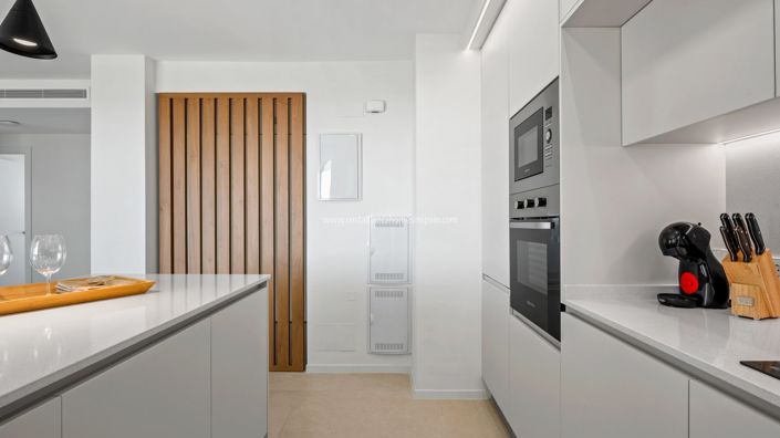 Image No.11-3 Bed Apartment for sale