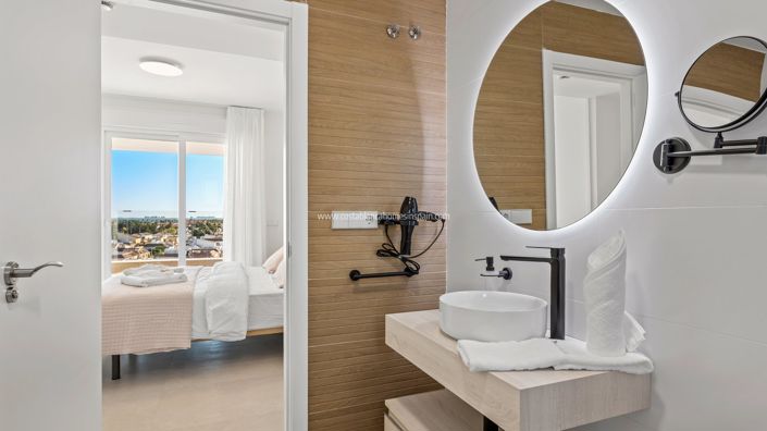 Image No.17-3 Bed Apartment for sale