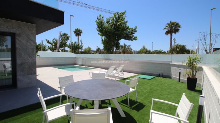 Image No.6-3 Bed Villa for sale