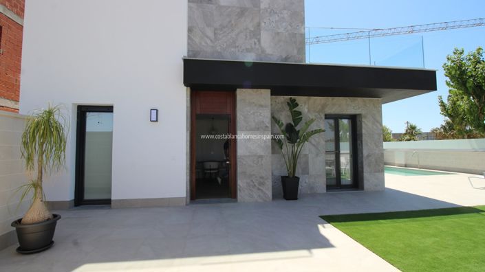 Image No.7-3 Bed Villa for sale