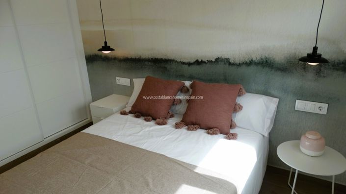 Image No.25-3 Bed Apartment for sale