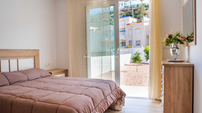 Image No.18-3 Bed Villa for sale