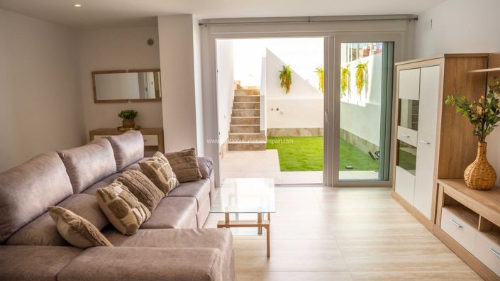 Image No.26-3 Bed Villa for sale