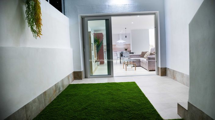 Image No.3-3 Bed Villa for sale