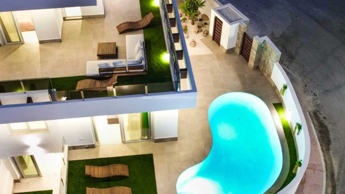 Image No.8-3 Bed Villa for sale