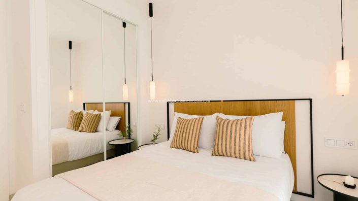 Image No.17-2 Bed Apartment for sale