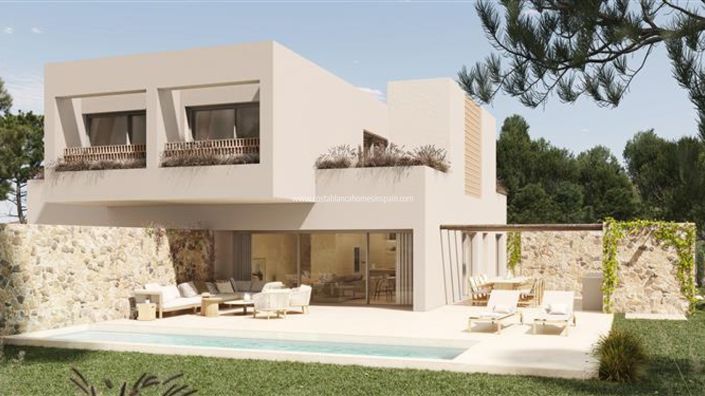Image No.18-3 Bed Villa for sale