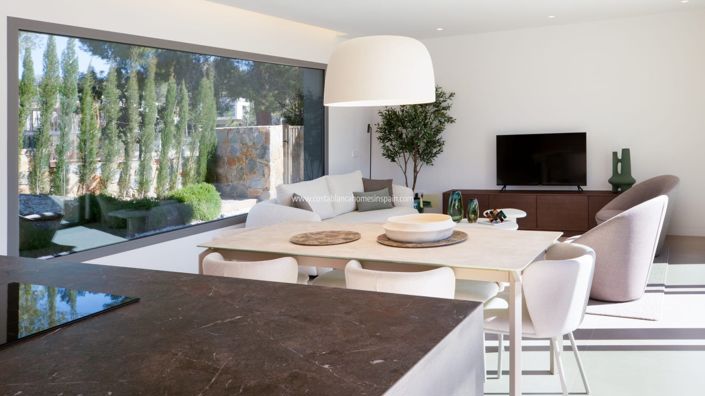 Image No.19-3 Bed Villa for sale