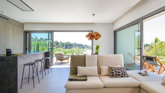 Image No.40-3 Bed Villa for sale