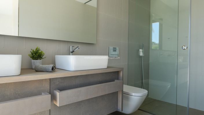 Image No.43-3 Bed Villa for sale