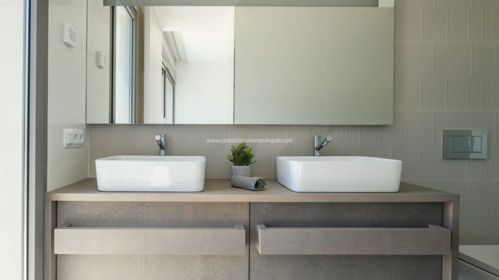 Image No.42-3 Bed Villa for sale