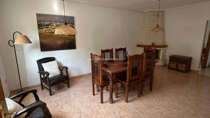 Image No.4-4 Bed Townhouse for sale