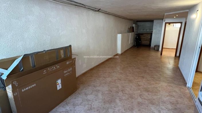 Image No.7-4 Bed Townhouse for sale