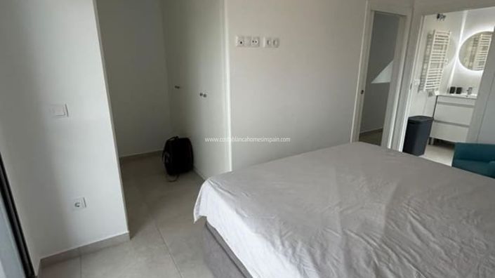 Image No.16-3 Bed Property for sale