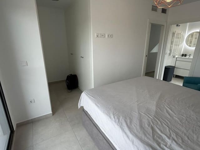 Image No.16-3 Bed Property for sale