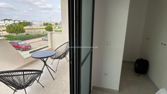 Image No.17-3 Bed Property for sale