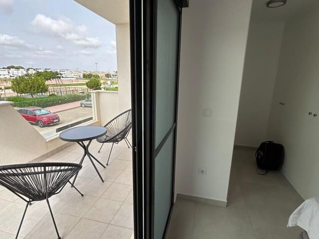 Image No.17-3 Bed Property for sale