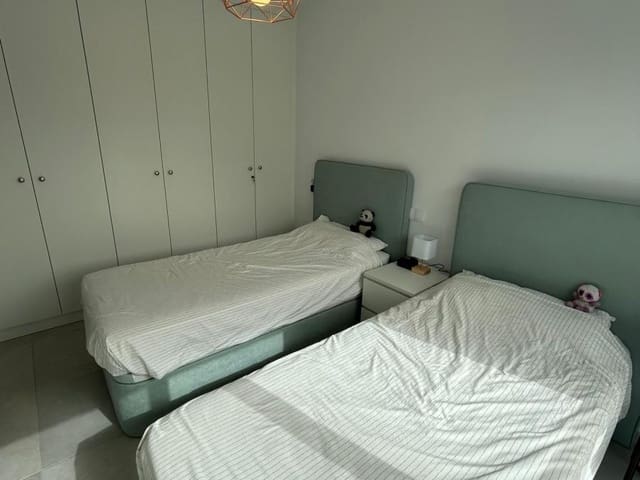 Image No.20-3 Bed Property for sale