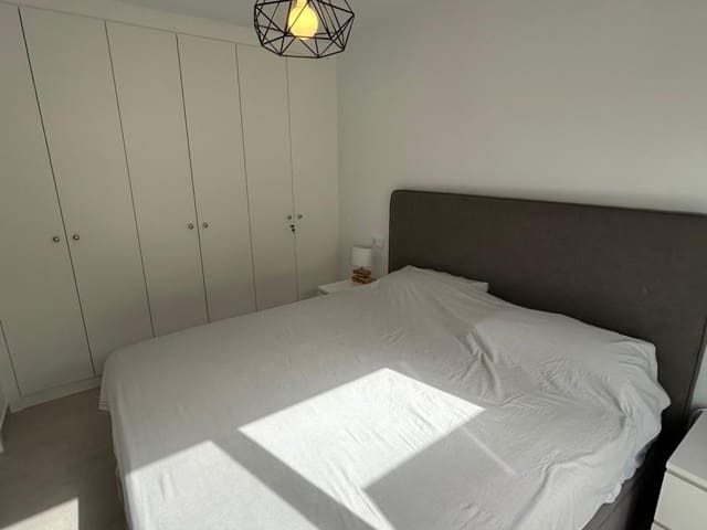 Image No.26-3 Bed Property for sale