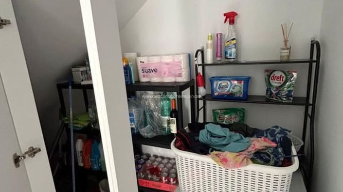 Image No.30-3 Bed Property for sale