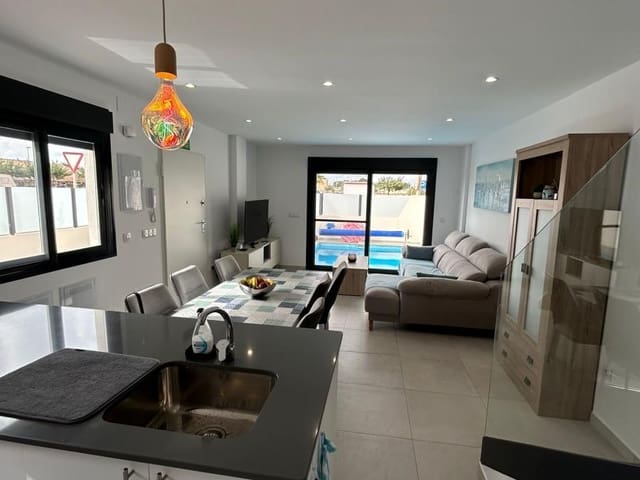 Image No.31-3 Bed Property for sale