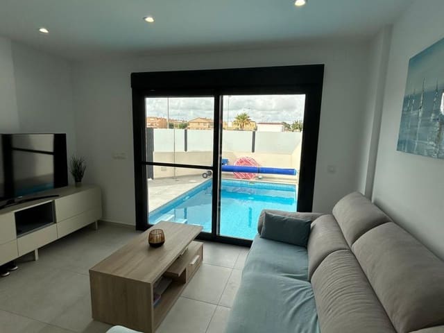 Image No.34-3 Bed Property for sale