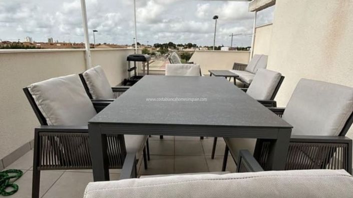 Image No.8-3 Bed Property for sale