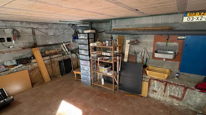 Image No.36-3 Bed Property for sale