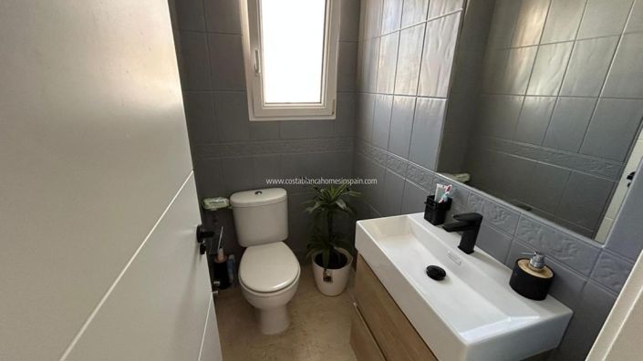 Image No.16-3 Bed Villa for sale