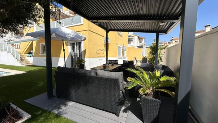 Image No.7-3 Bed Villa for sale