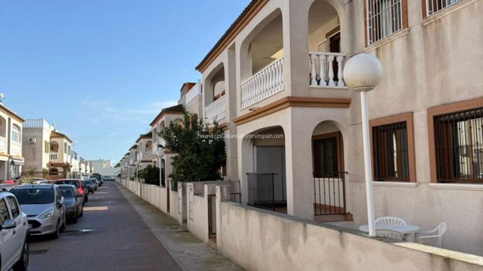 Image No.17-2 Bed Apartment for sale