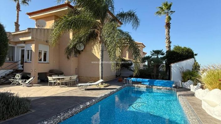 Image No.11-3 Bed Villa for sale