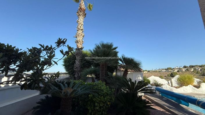 Image No.21-3 Bed Villa for sale