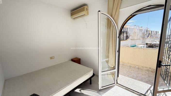 Image No.10-2 Bed Townhouse for sale