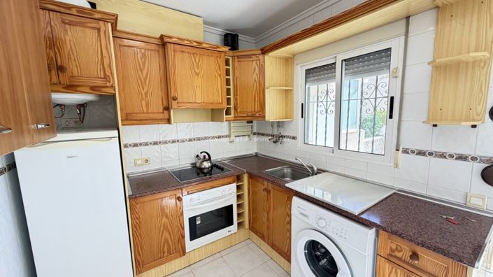 Image No.7-2 Bed Townhouse for sale