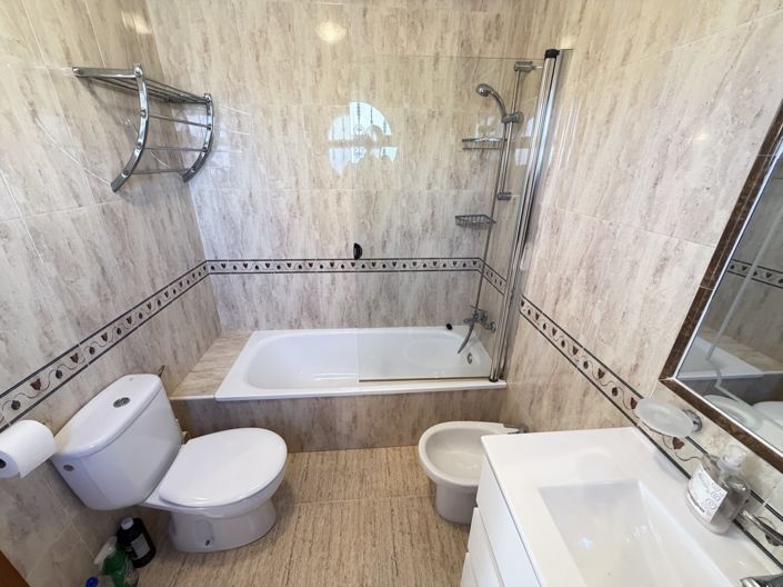 Image No.24-3 Bed Villa for sale