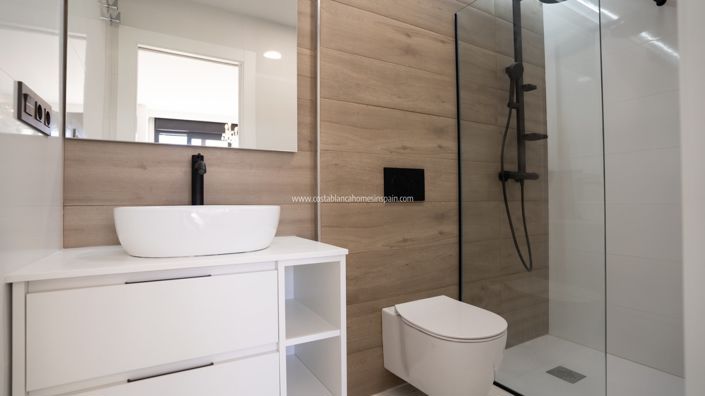 Image No.31-2 Bed Apartment for sale