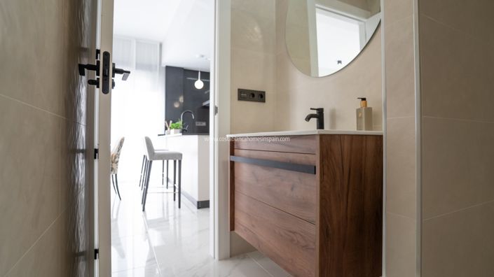 Image No.38-2 Bed Apartment for sale