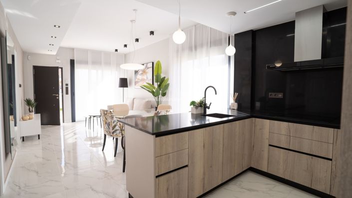 Image No.21-3 Bed Apartment for sale