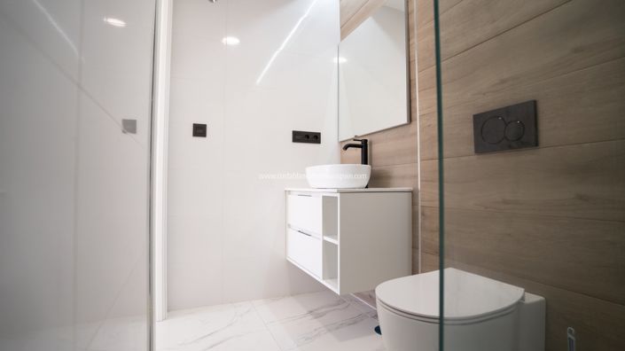 Image No.30-3 Bed Apartment for sale