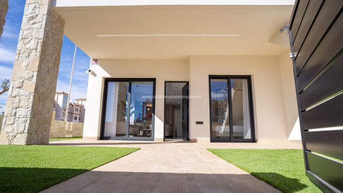 Image No.4-3 Bed Apartment for sale