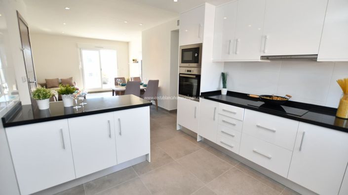 Image No.12-2 Bed Apartment for sale