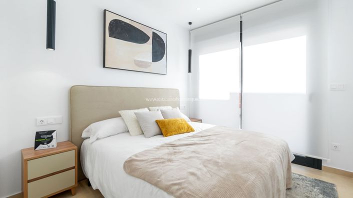 Image No.31-2 Bed Apartment for sale