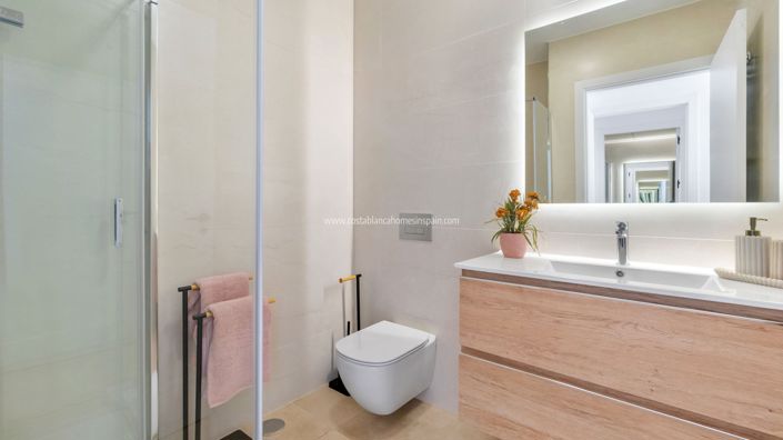 Image No.35-2 Bed Apartment for sale