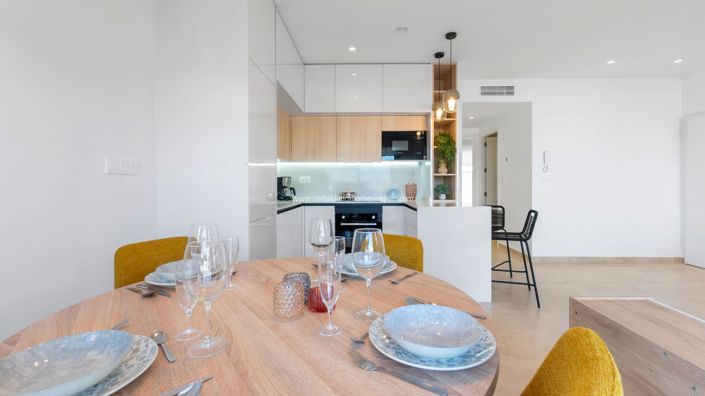 Image No.16-2 Bed Apartment for sale