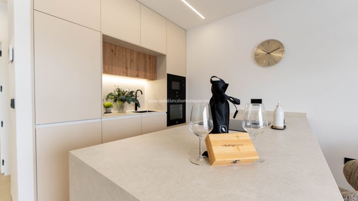 Image No.8-4 Bed Villa for sale